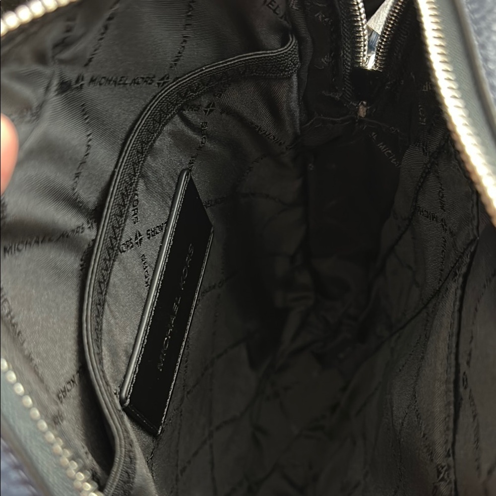 Michael Kors Men's Blue Crossbody Bag - Picture 7 of 9